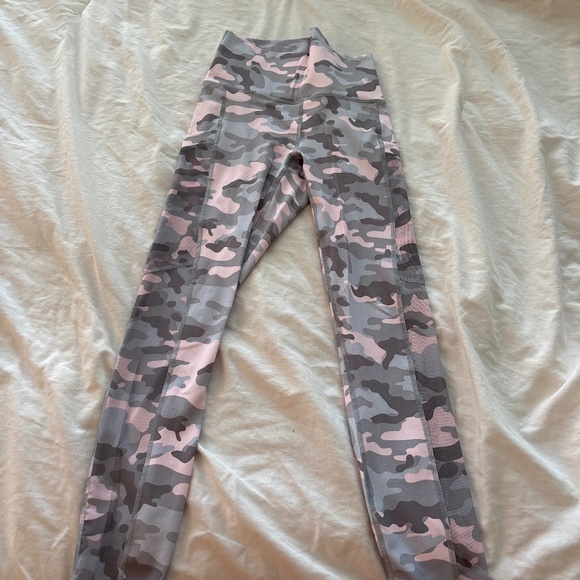 Grey and pink Fabletics leggings - Picture 1 of 2